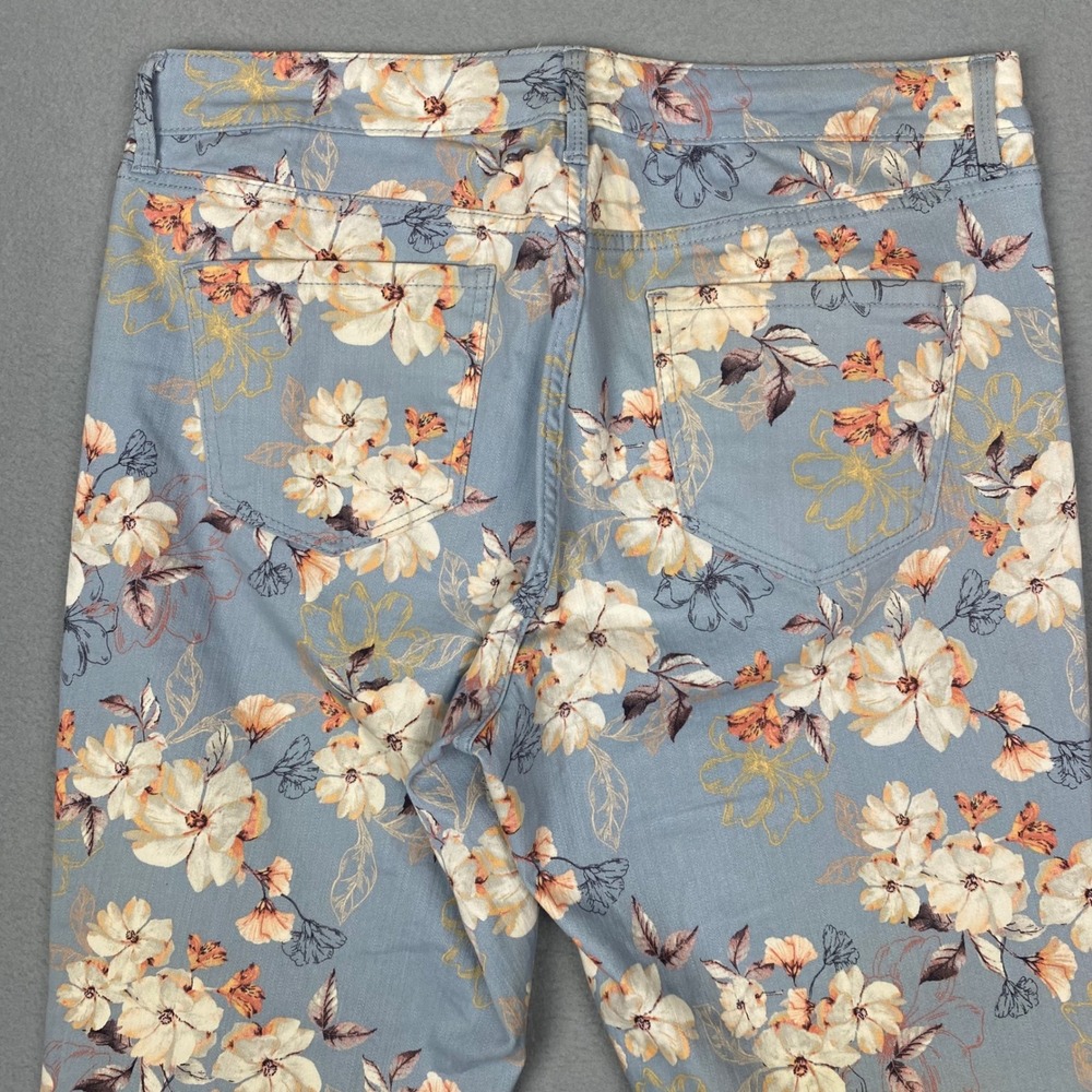 NINE WEST Chrystie‎ Capri Jeans Women's Floral Dogwood Print Blue Size 12 - Picture 4 of 12
